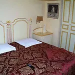 ホテル La Petite Sirene 3*