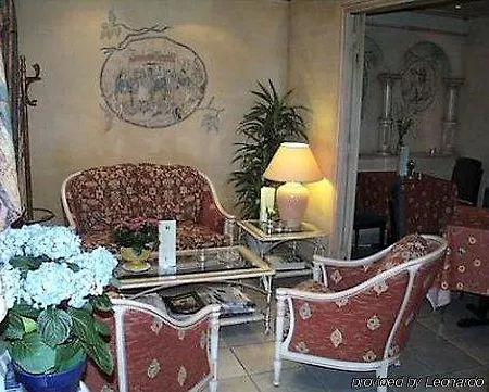 La Petite Sirene ניס