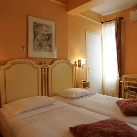 La Petite Sirene فندق