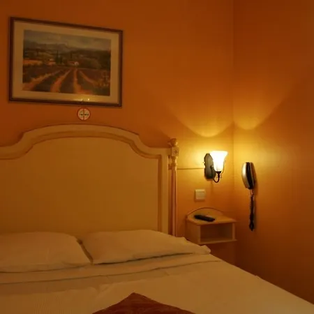 Szálloda La Petite Sirene 3*